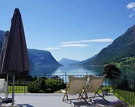 thumb-skjolden-hotel-zomer