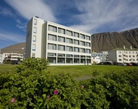hotel-isafjordur-torg-buitenkant-thumb