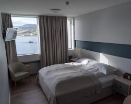 hotel-isafjordur-torg-buitenkant-thumb