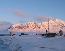 verblijf%20in%20isfjord%20radio%201%20thumb