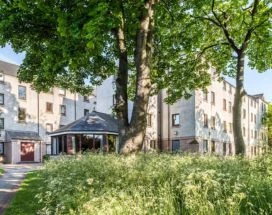 the-scholar-hotel-buitenkant-thumb