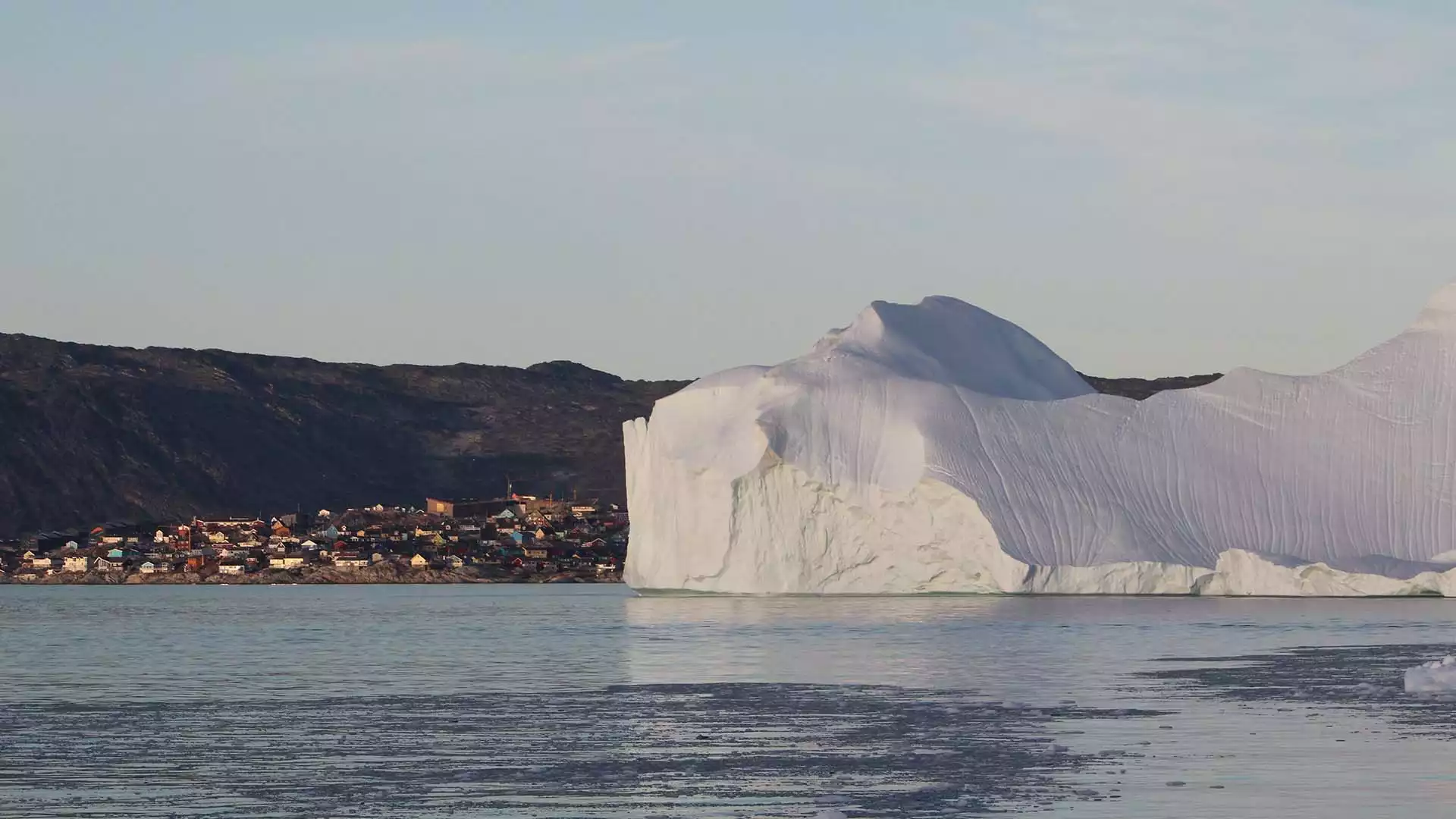 Van Reykjavík naar Ilulissat & Sermermiut excursie