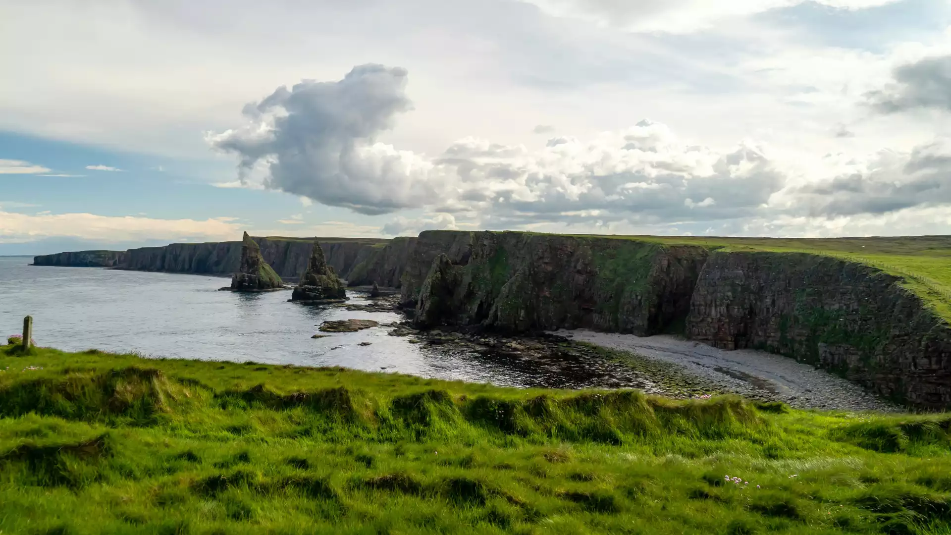 Langs kastelen en kliffen naar het einde van het vasteland