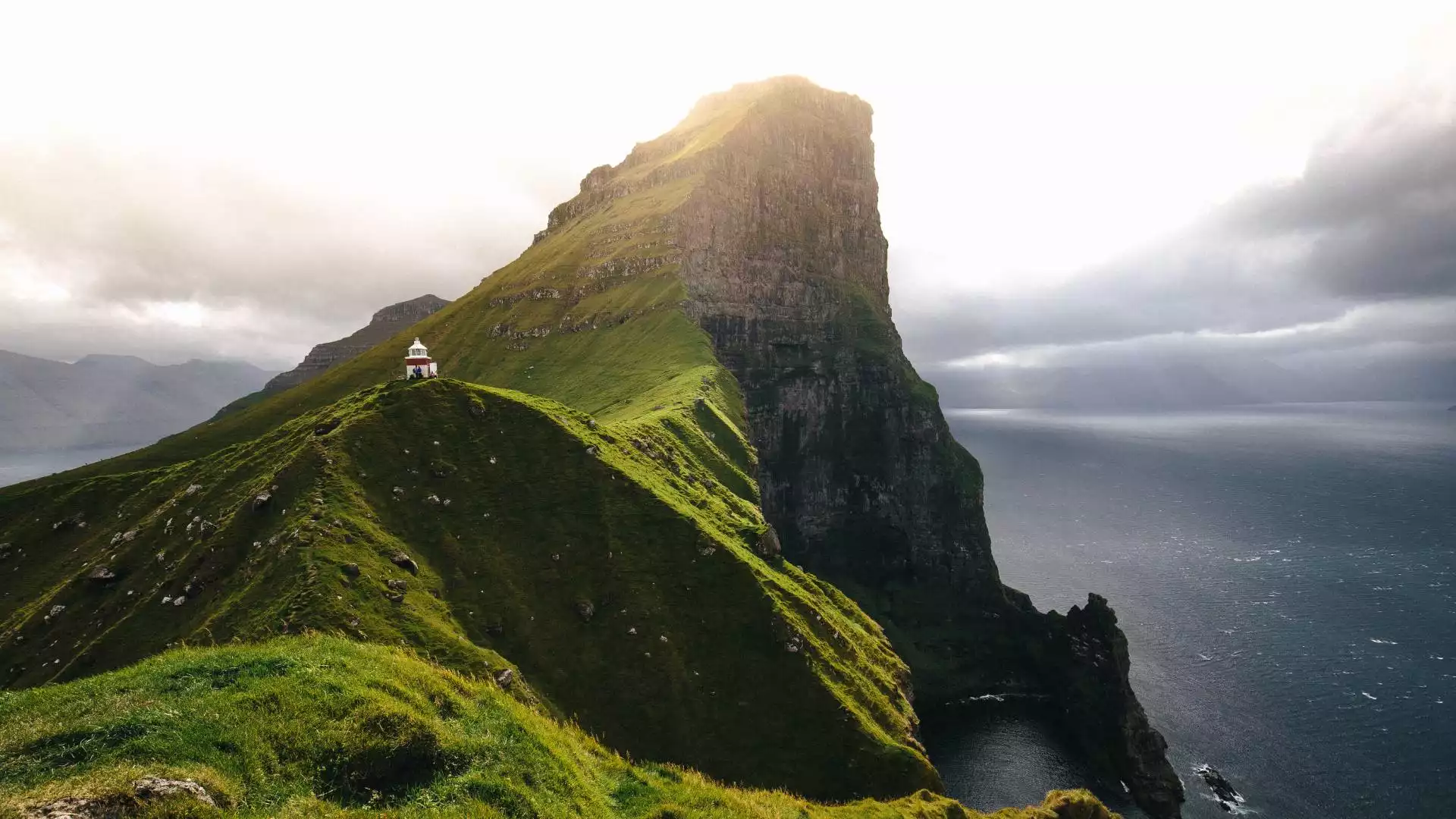 Kalsoy hike