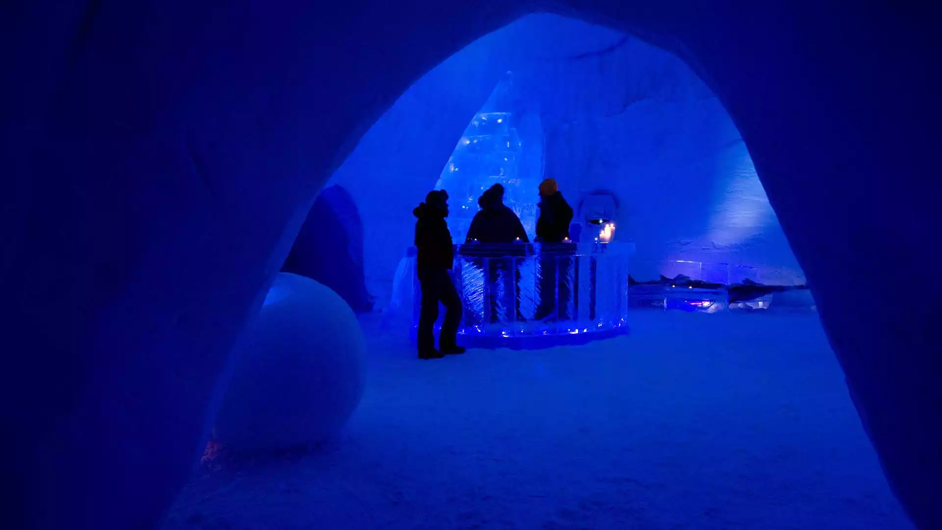 Kirkenes, Snowhotel en Nuorgam