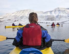 spitsbergen-kayakken-adventfjorden