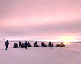 ijsland-introductie-sneeuwscootersafari-myvatn