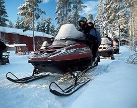 finland-sneeuwscooter-himos