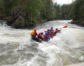 ruka-zomer-rafting-grote-stroomversnellingen