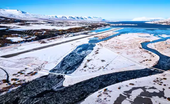 Midweek winter in IJsland