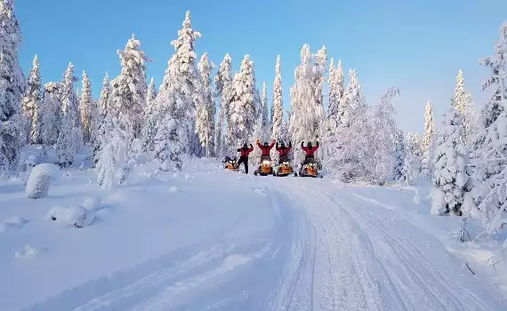 Midweek Sneeuwscooter avontuur Lapland