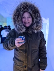 team-voigt-travel-dorien-icehotel