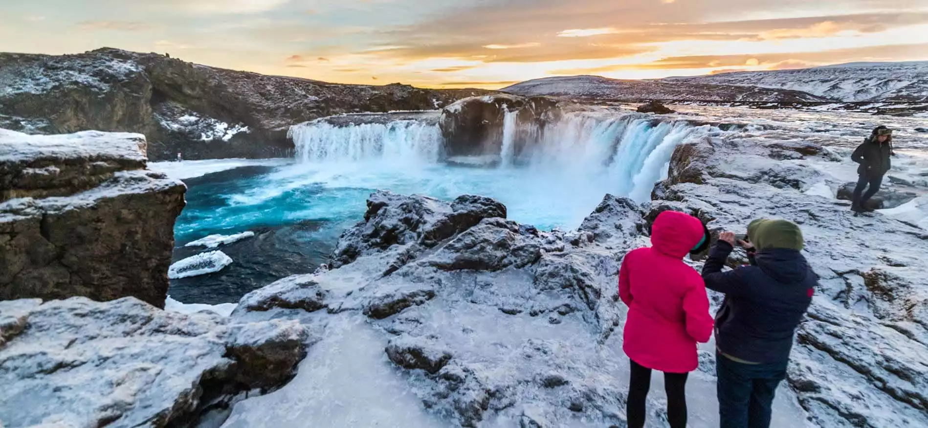weekend-sel-hotel-myvatn-header