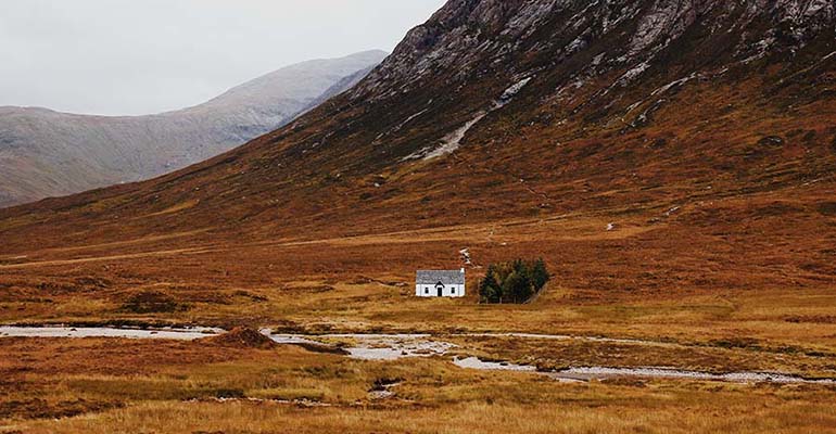 ruig landschap in Schotland tijdens herfst