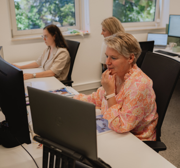 stagiair sales voigt travel